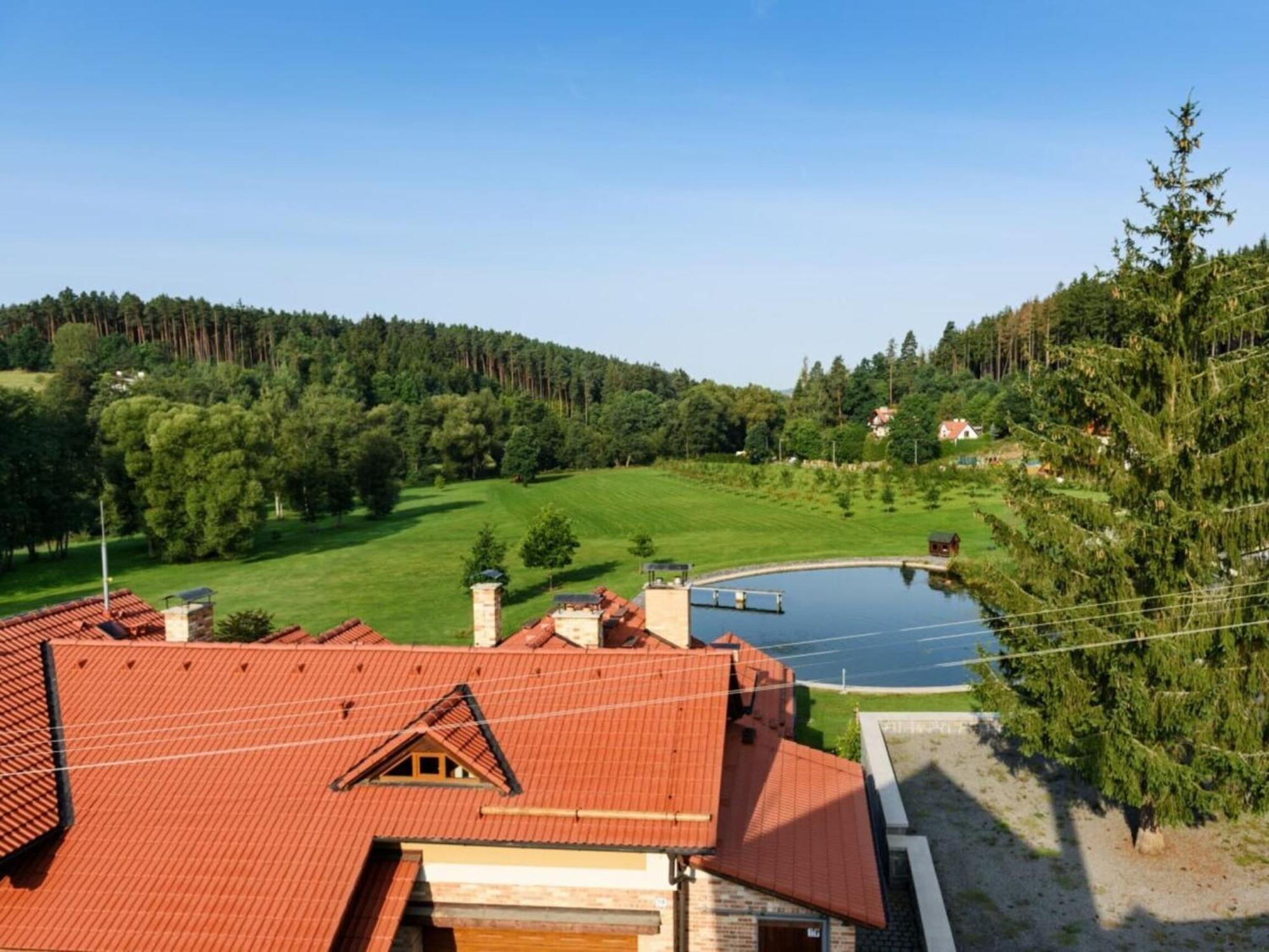 Charming Villa With Internet Varvazov Zewnętrze zdjęcie